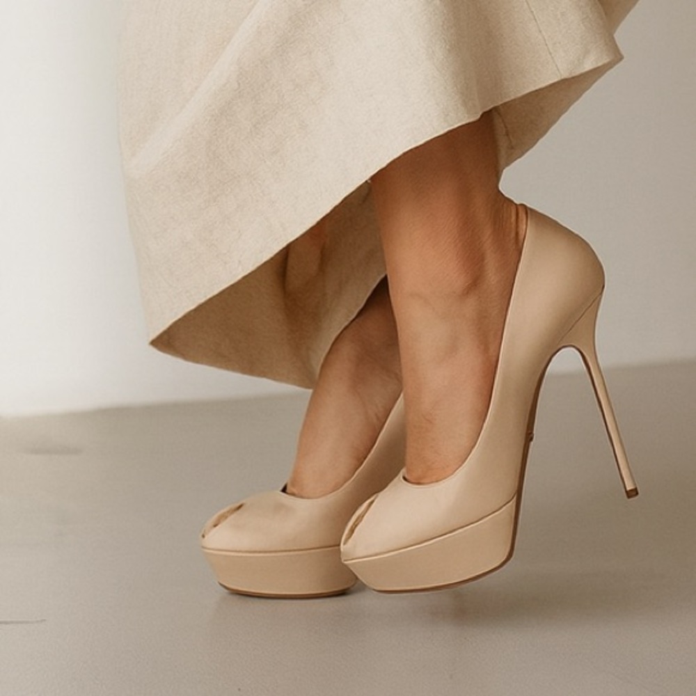 Sergio Rossi Peep-Toe Platform Pumps Size 40